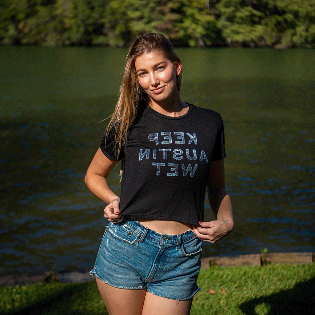 Wild Halo Keep Austin Wet Crop – playful graphic crop top for women lake-life wake surfing